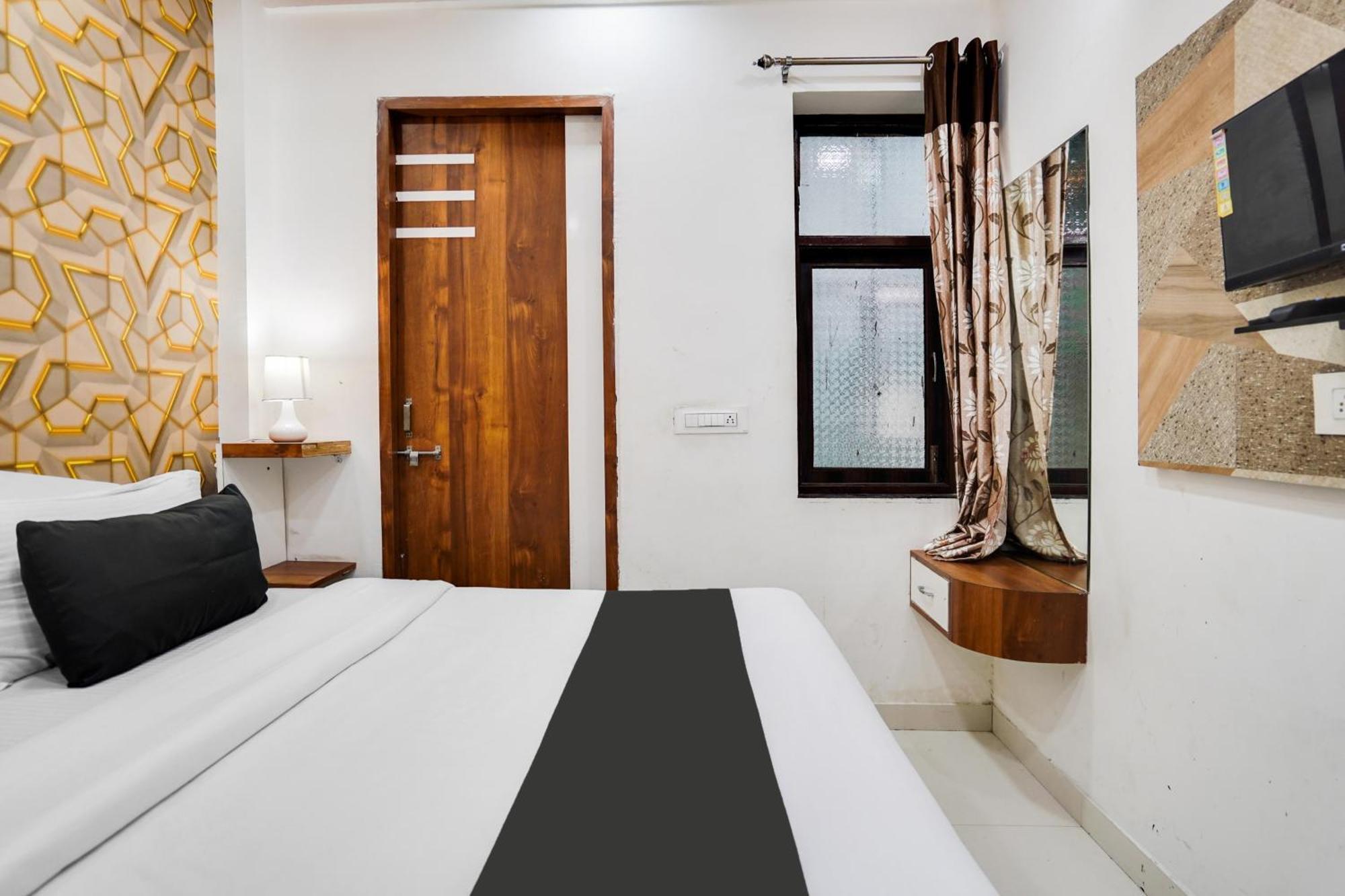 Super Oyo Hotel O Sky Wings Ajmer Buitenkant foto