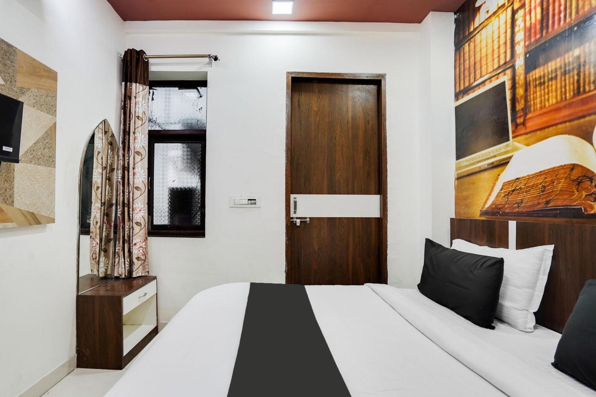 Super Oyo Hotel O Sky Wings Ajmer Buitenkant foto